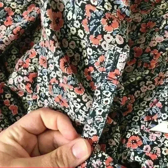 L.L. Bean Floral 3/4 Sleeve Pullover Blouse - Picture 9 of 9